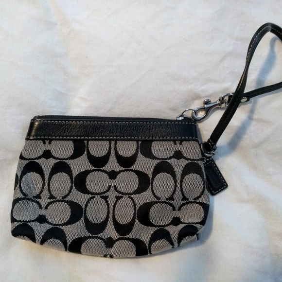Coach Bags Black And White Jacquard Signature Coach Wristlet Poshmark
